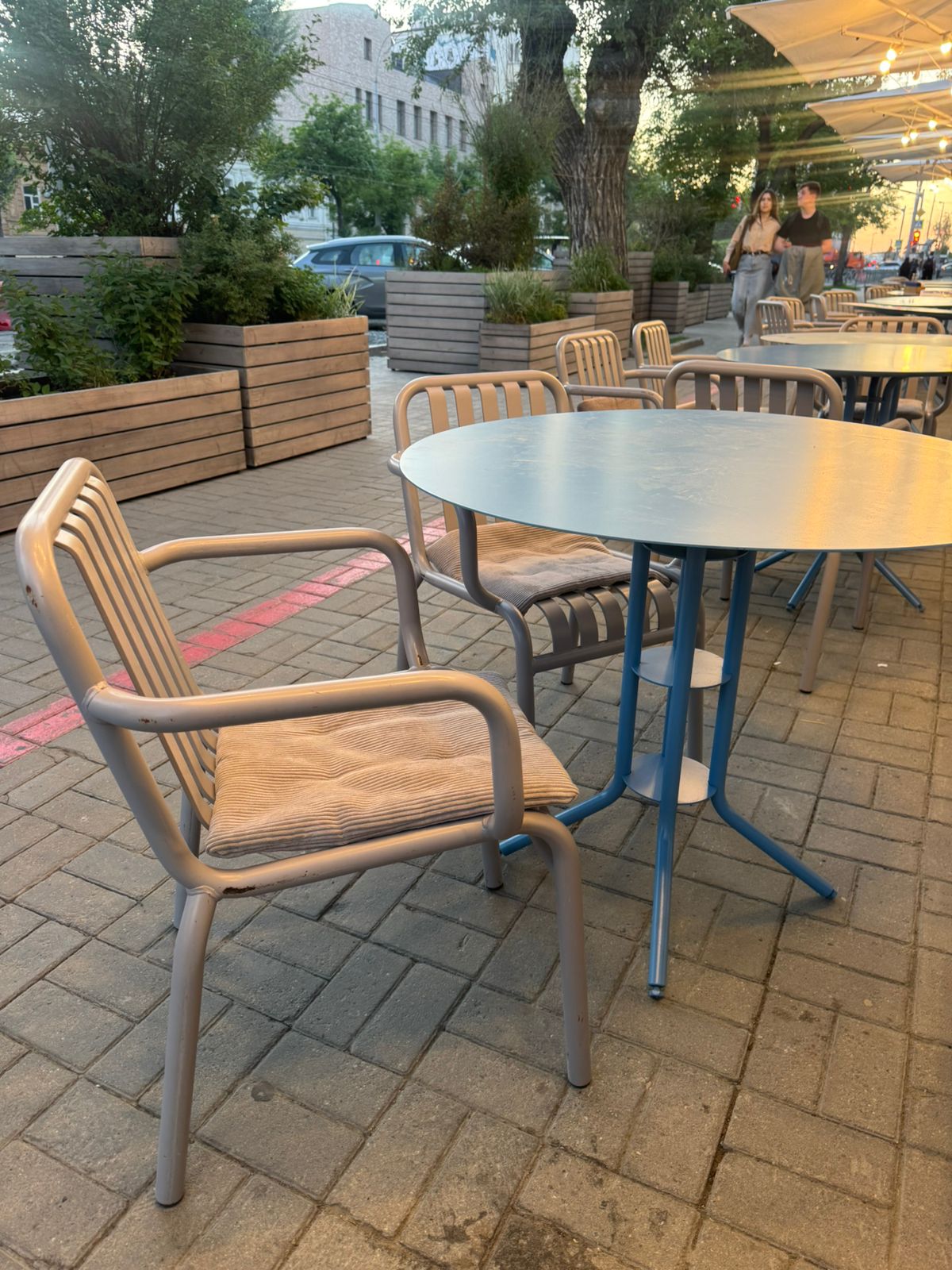 Садовая мебель на участке